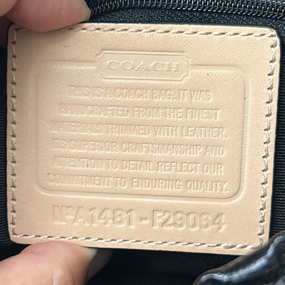 🖤COACH Signature black & gray tote or shoulder bag - Picture 9 of 14